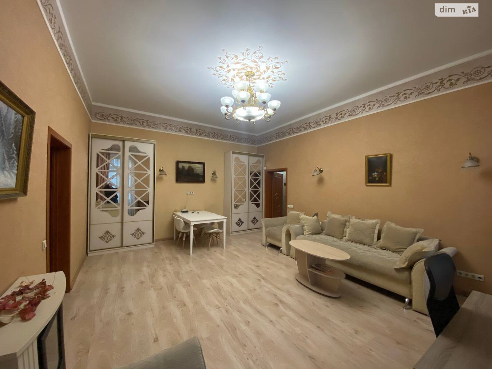 двухкомнатная квартира в Киеве, район Кудрявец, на ул. Сечевых Стрельцов 10 в аренду на долгий срок помесячно фото 1 двухкомнатная квартира в Киеве, район Кудрявец, на ул. Сечевых Стрельцов 10 в аренду на долгий срок помесячно фото 1