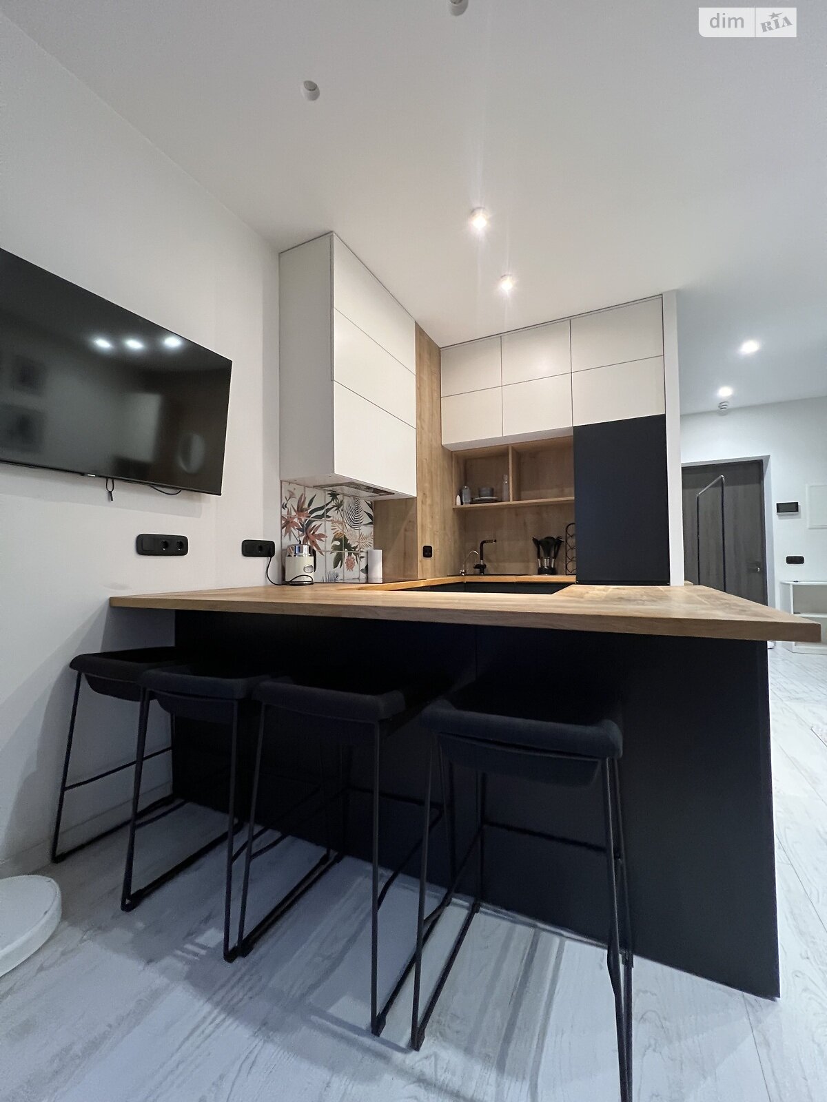 однокомнатная квартира в Киеве, район Кудрявец, на ул. Сечевых Стрельцов 44А в аренду на долгий срок помесячно фото 1 однокомнатная квартира в Киеве, район Кудрявец, на ул. Сечевых Стрельцов 44А в аренду на долгий срок помесячно фото 1