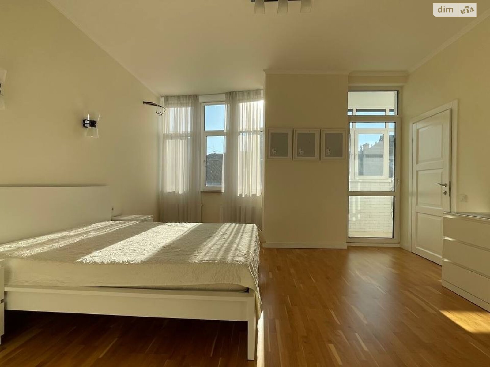 трехкомнатная квартира в Киеве, район Кудрявец, на ул. Сечевых Стрельцов 70А в аренду на долгий срок помесячно фото 1 трехкомнатная квартира в Киеве, район Кудрявец, на ул. Сечевых Стрельцов 70А в аренду на долгий срок помесячно фото 1