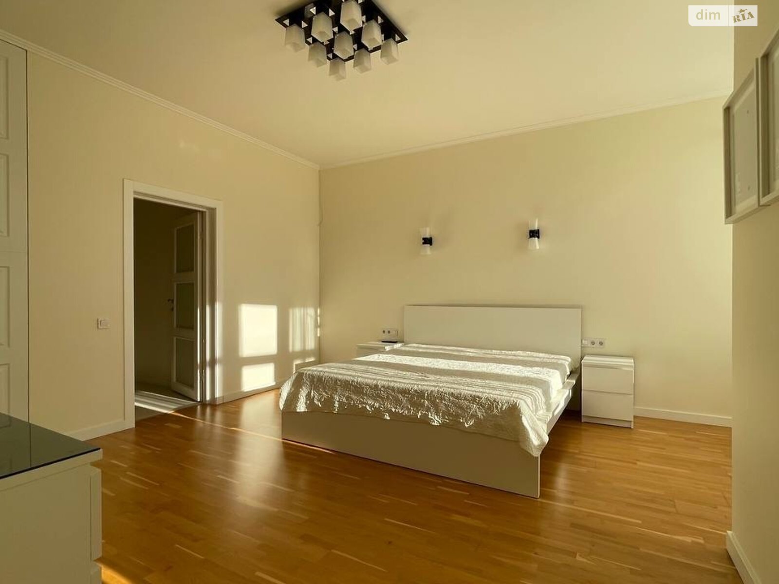 трехкомнатная квартира в Киеве, район Кудрявец, на ул. Сечевых Стрельцов 70А в аренду на долгий срок помесячно фото 1 трехкомнатная квартира в Киеве, район Кудрявец, на ул. Сечевых Стрельцов 70А в аренду на долгий срок помесячно фото 1