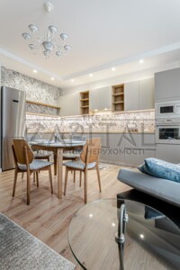 трехкомнатная квартира в Киеве, район Кудрявец, на ул. Сечевых Стрельцов 44А в аренду на долгий срок помесячно фото 2 трехкомнатная квартира в Киеве, район Кудрявец, на ул. Сечевых Стрельцов 44А в аренду на долгий срок помесячно фото 2