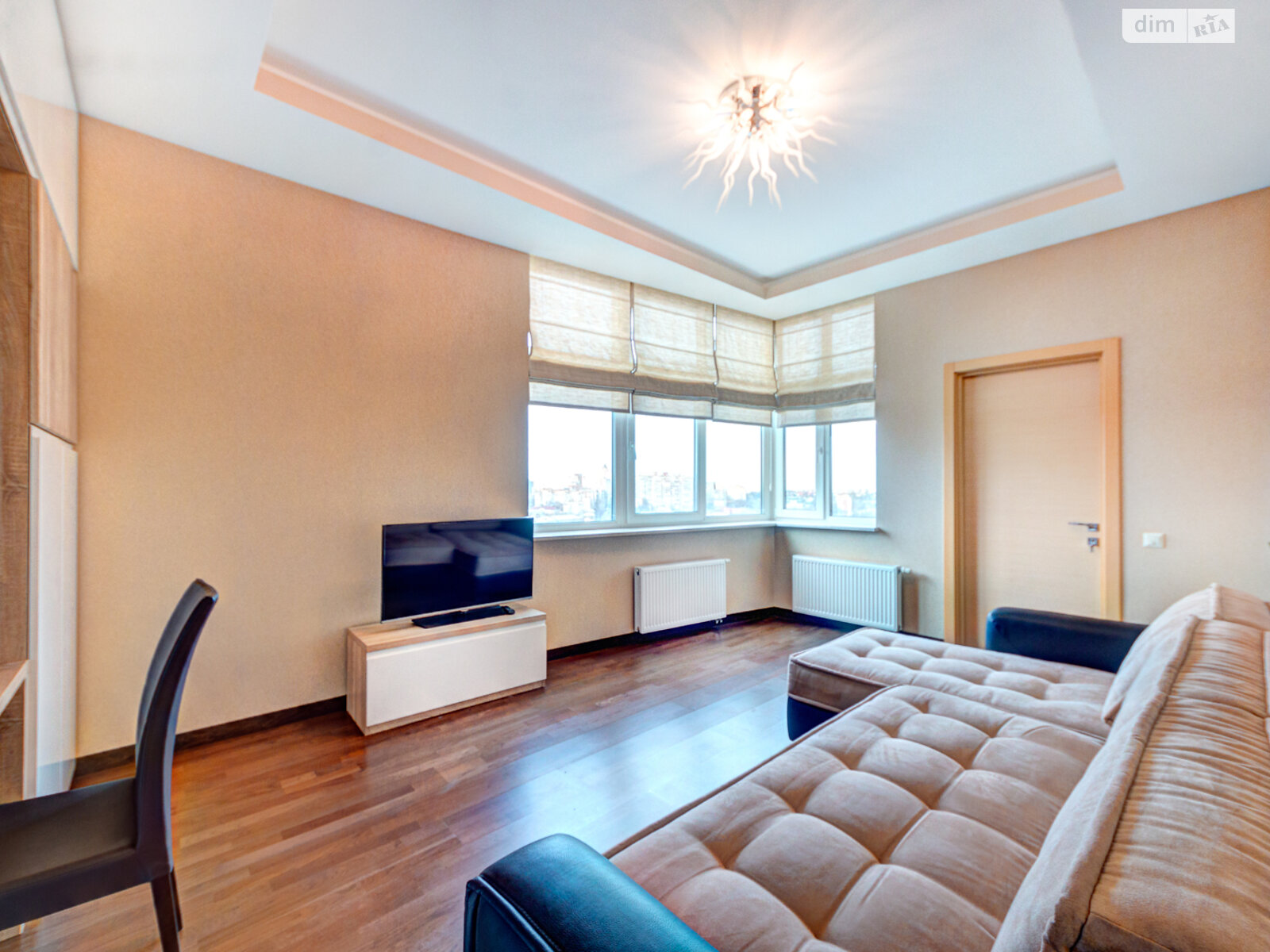 трехкомнатная квартира в Киеве, район Кудрявец, на ул. Сечевых Стрельцов 70А в аренду на долгий срок помесячно фото 1 трехкомнатная квартира в Киеве, район Кудрявец, на ул. Сечевых Стрельцов 70А в аренду на долгий срок помесячно фото 1