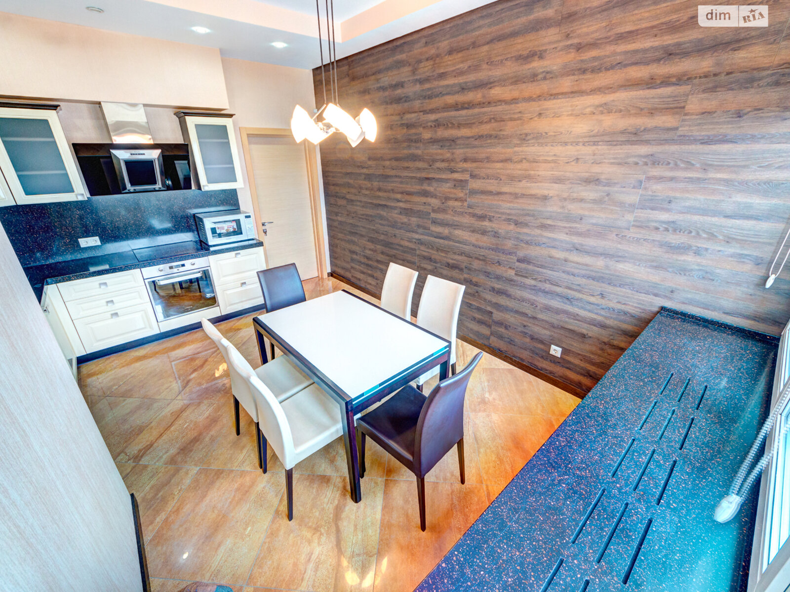 трехкомнатная квартира в Киеве, район Кудрявец, на ул. Сечевых Стрельцов 70А в аренду на долгий срок помесячно фото 1 трехкомнатная квартира в Киеве, район Кудрявец, на ул. Сечевых Стрельцов 70А в аренду на долгий срок помесячно фото 1