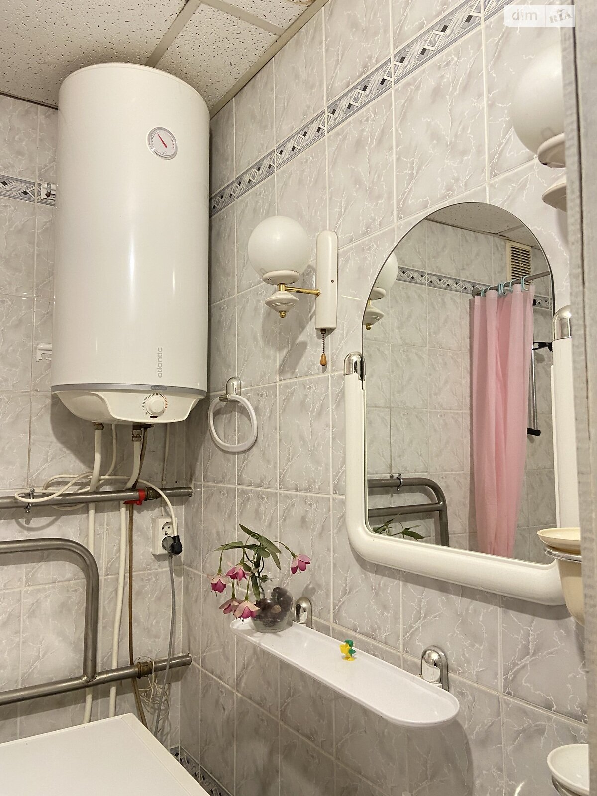 двухкомнатная квартира в Киеве, район Шевченковский, на пер. Варязкий 10 в аренду на долгий срок помесячно фото 1 двухкомнатная квартира в Киеве, район Шевченковский, на пер. Варязкий 10 в аренду на долгий срок помесячно фото 1