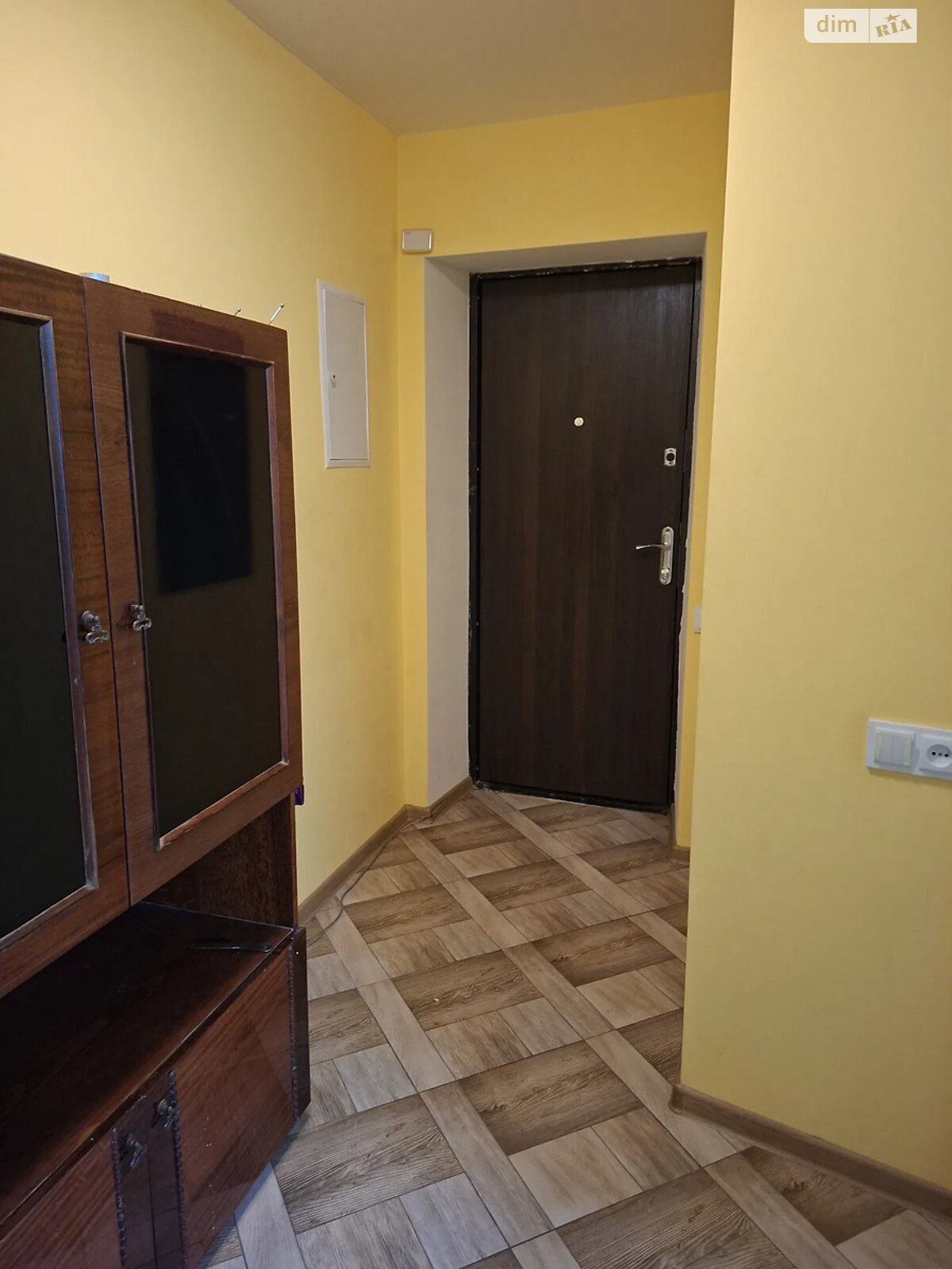 однокімнатна квартира в Києві, район Куренівка, на вул. Кирилівська 99 в довготривалу оренду помісячно фото 1 однокімнатна квартира в Києві, район Куренівка, на вул. Кирилівська 99 в довготривалу оренду помісячно фото 1