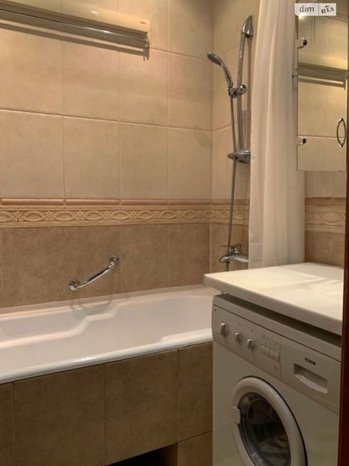двокімнатна квартира в Києві, район Куренівка, на вул. Сирецька 32-34 в довготривалу оренду помісячно фото 1 двокімнатна квартира в Києві, район Куренівка, на вул. Сирецька 32-34 в довготривалу оренду помісячно фото 1