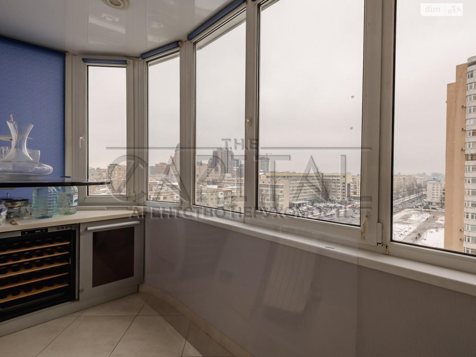 четырехкомнатная квартира в Киеве, район Печерский, на бул. Леси Украинки 21А в аренду на долгий срок помесячно фото 1