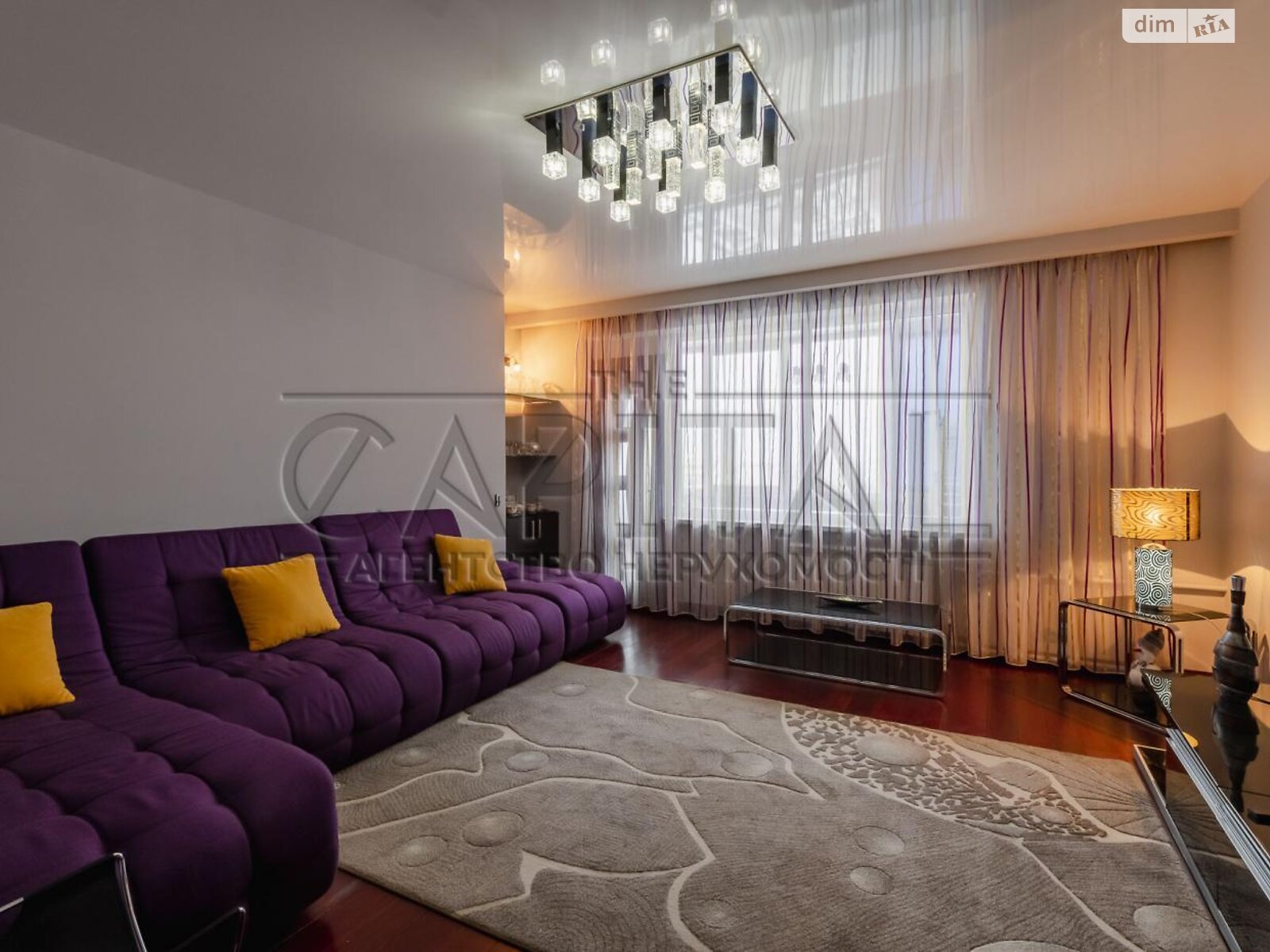 четырехкомнатная квартира в Киеве, район Печерский, на бул. Леси Украинки 21А в аренду на долгий срок помесячно фото 1