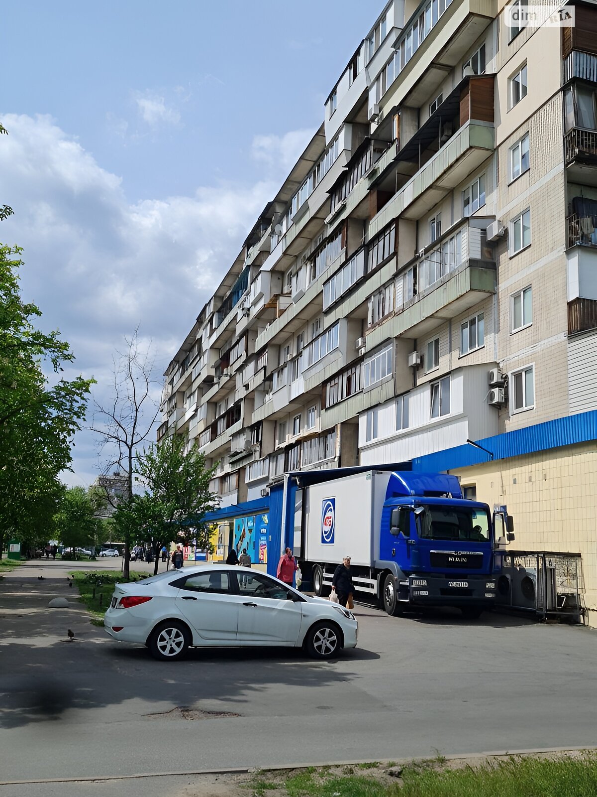 двокімнатна квартира в Києві, район Лісовий Масив, на вул. Ореста Левицького 23 в довготривалу оренду помісячно фото 1 двокімнатна квартира в Києві, район Лісовий Масив, на вул. Ореста Левицького 23 в довготривалу оренду помісячно фото 1