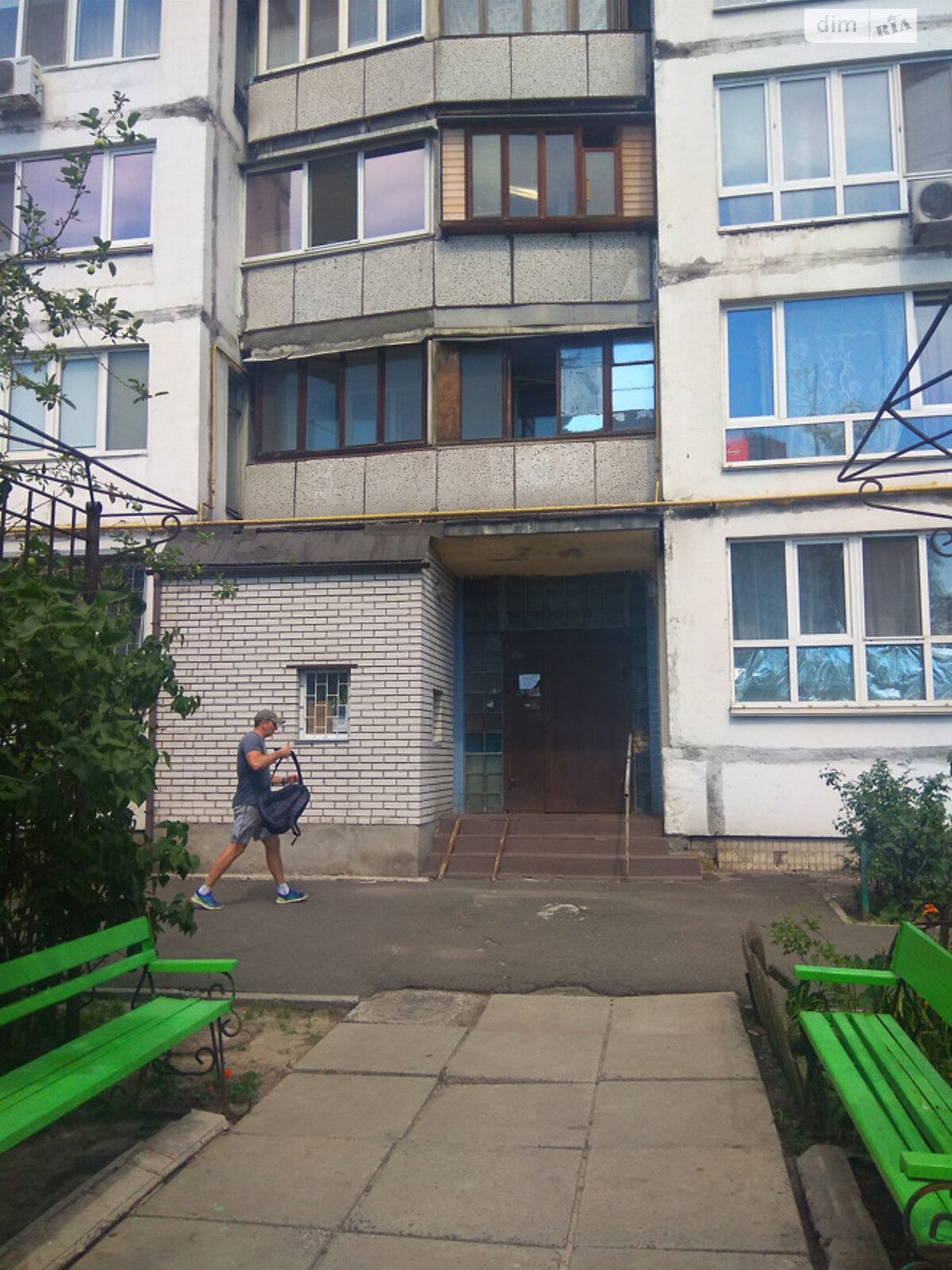 однокімнатна квартира в Києві, район Лісовий Масив, на вул. Братиславська 22 в довготривалу оренду помісячно фото 1 однокімнатна квартира в Києві, район Лісовий Масив, на вул. Братиславська 22 в довготривалу оренду помісячно фото 1