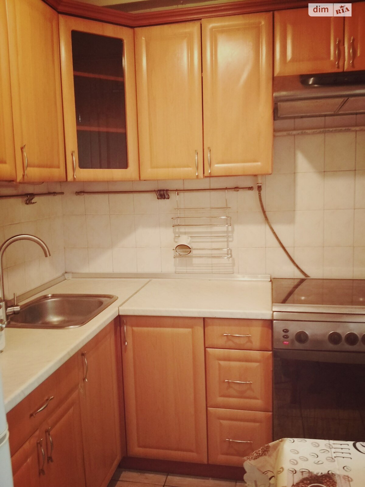 трехкомнатная квартира в Киеве, район Лесной Массив, на ул. Братиславская 14 в аренду на долгий срок помесячно фото 1