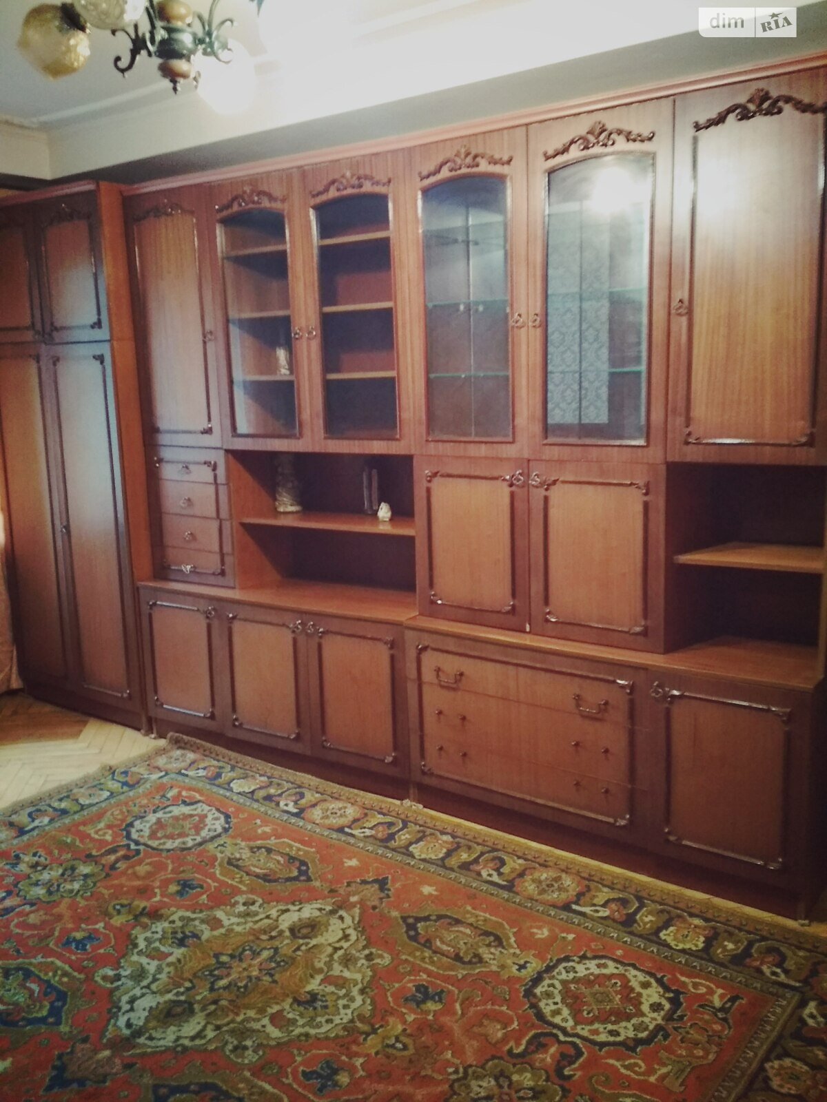 трехкомнатная квартира в Киеве, район Лесной Массив, на ул. Братиславская 14 в аренду на долгий срок помесячно фото 1