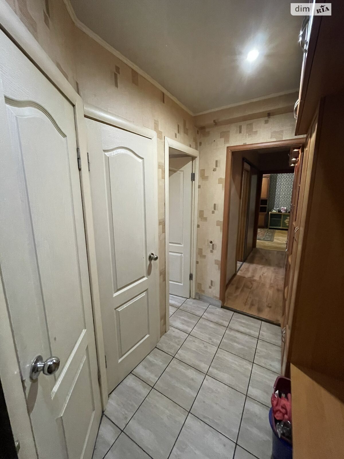 трехкомнатная квартира в Киеве, район Лесной Массив, на ул. Братиславская 14 в аренду на долгий срок помесячно фото 1