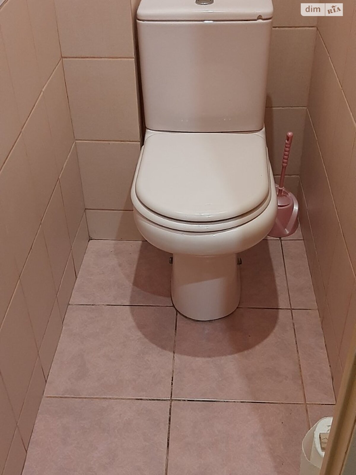 трехкомнатная квартира в Киеве, район Лесной Массив, на ул. Братиславская 14 в аренду на долгий срок помесячно фото 1