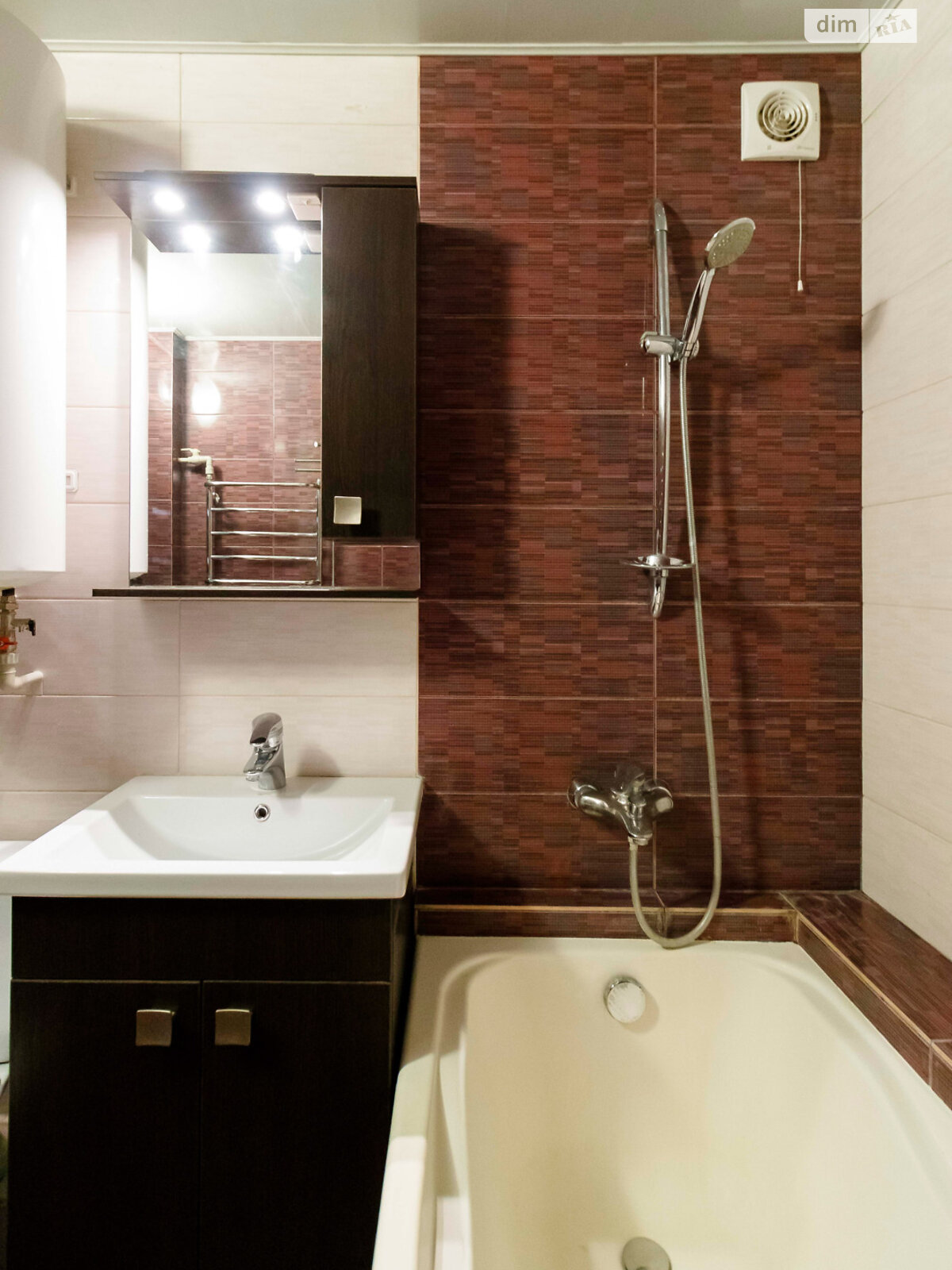 однокімнатна квартира в Києві, район Лісовий Масив, на вул. Братиславська 7А в довготривалу оренду помісячно фото 1