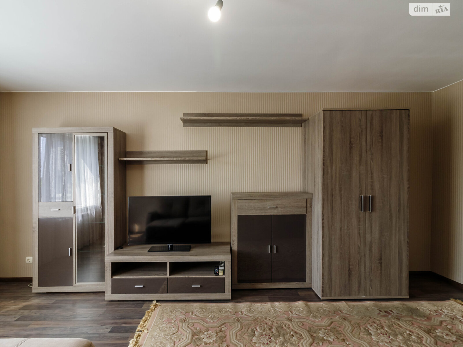 однокімнатна квартира в Києві, район Лісовий Масив, на вул. Братиславська 7А в довготривалу оренду помісячно фото 1