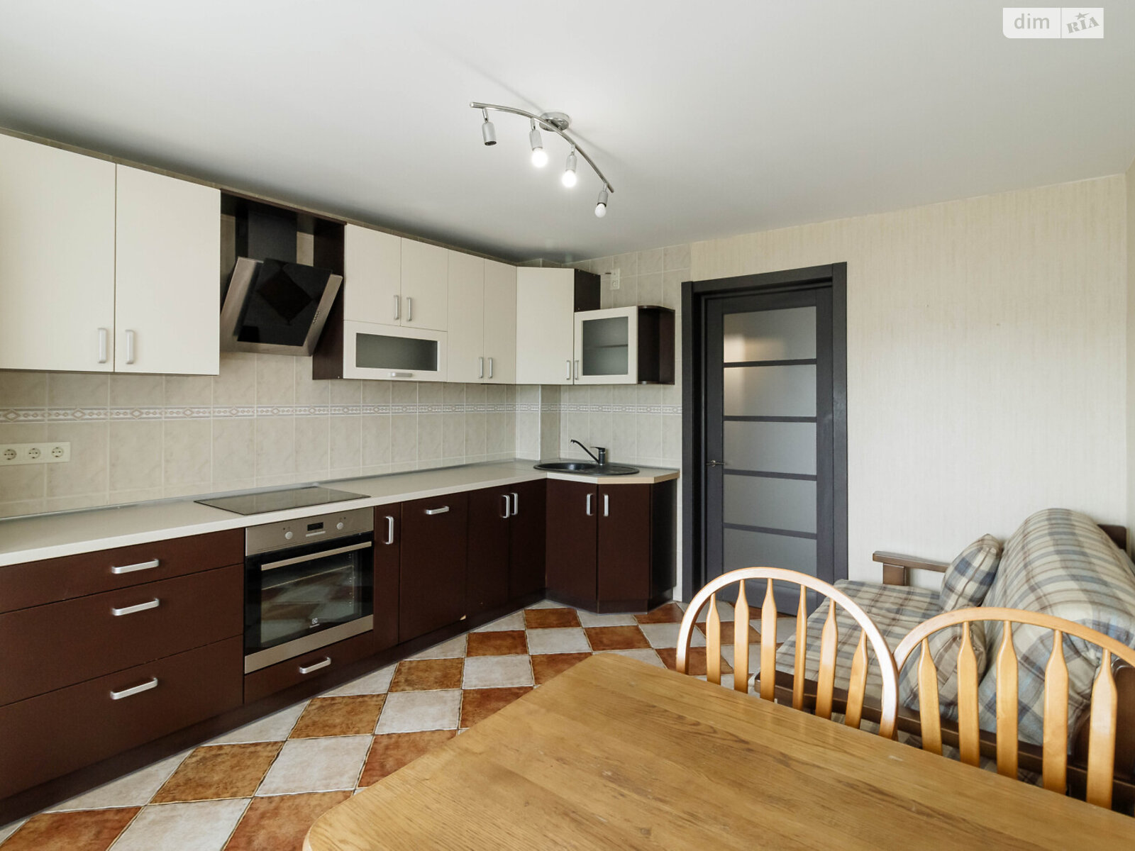 однокімнатна квартира в Києві, район Лісовий Масив, на вул. Братиславська 7А в довготривалу оренду помісячно фото 1