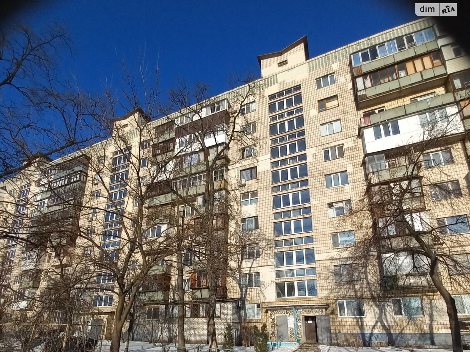 трехкомнатная квартира с ремонтом в Киеве, район Лесной Массив, на ул. Братиславская 34 в аренду на долгий срок помесячно фото 1