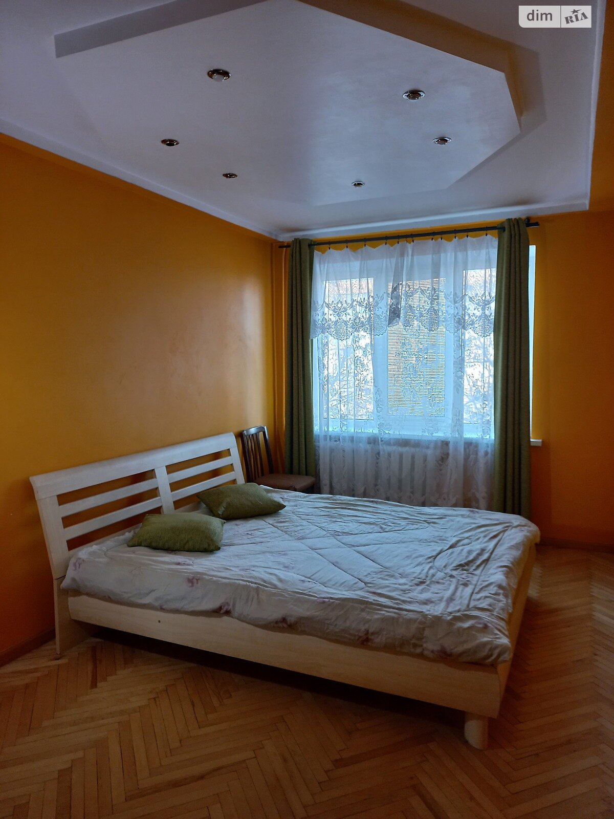 трехкомнатная квартира с ремонтом в Киеве, район Лесной Массив, на ул. Братиславская 34 в аренду на долгий срок помесячно фото 1