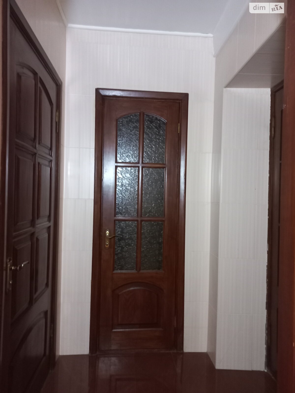 трехкомнатная квартира с ремонтом в Киеве, район Лесной Массив, на ул. Братиславская 34 в аренду на долгий срок помесячно фото 1