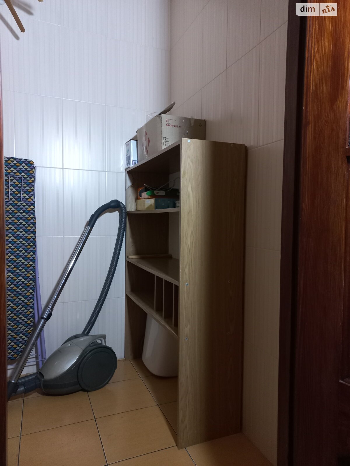 трехкомнатная квартира с ремонтом в Киеве, район Лесной Массив, на ул. Братиславская 34 в аренду на долгий срок помесячно фото 1