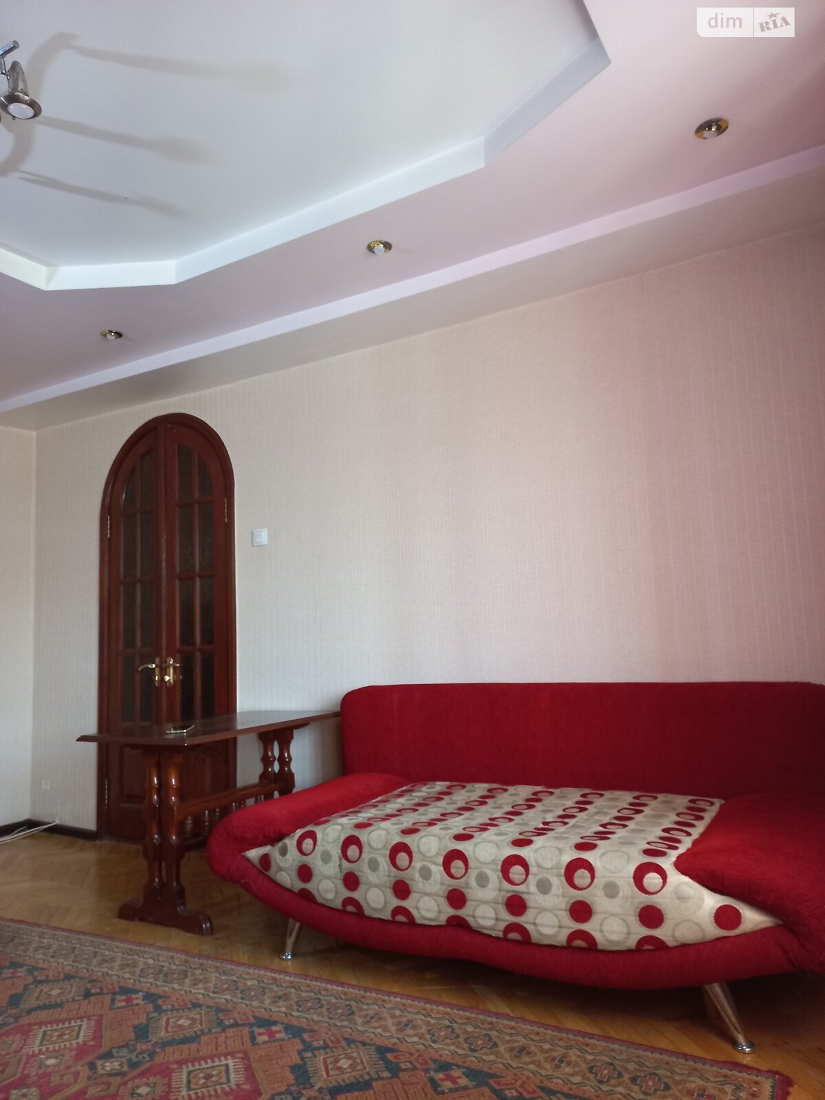 трехкомнатная квартира с ремонтом в Киеве, район Лесной Массив, на ул. Братиславская 34 в аренду на долгий срок помесячно фото 1