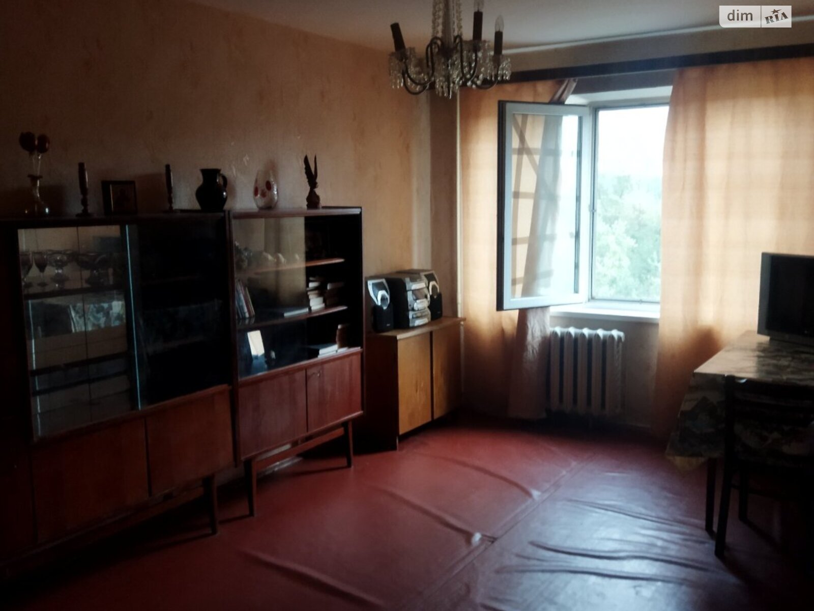 трехкомнатная квартира в Киеве, район Лесной Массив, на ул. Космонавта Поповича 2 в аренду на долгий срок помесячно фото 1 трехкомнатная квартира в Киеве, район Лесной Массив, на ул. Космонавта Поповича 2 в аренду на долгий срок помесячно фото 1