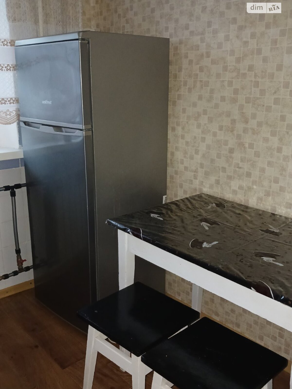 однокомнатная квартира в Киеве, район Лесной Массив, на ул. Космонавта Поповича 18 в аренду на долгий срок помесячно фото 1