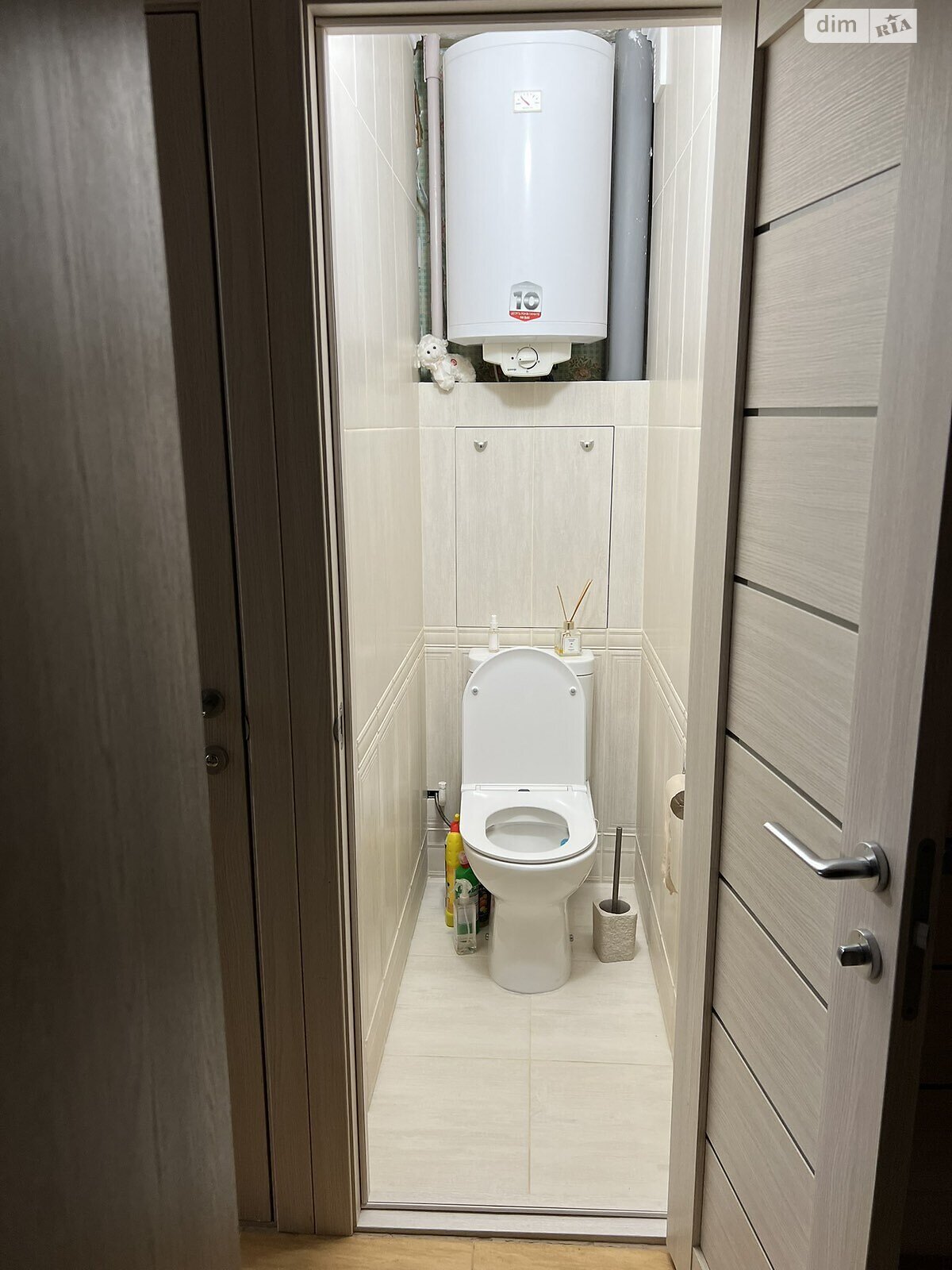 трехкомнатная квартира в Киеве, район Лесной Массив, на ул. Кубанской Украины 53 в аренду на долгий срок помесячно фото 1