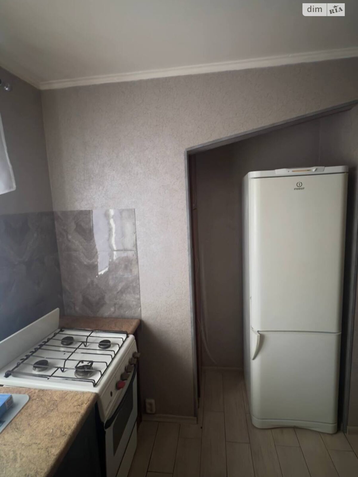 трикімнатна квартира в Києві, район Лісовий Масив, на вул. Мілютенка 40/16 в довготривалу оренду помісячно фото 1