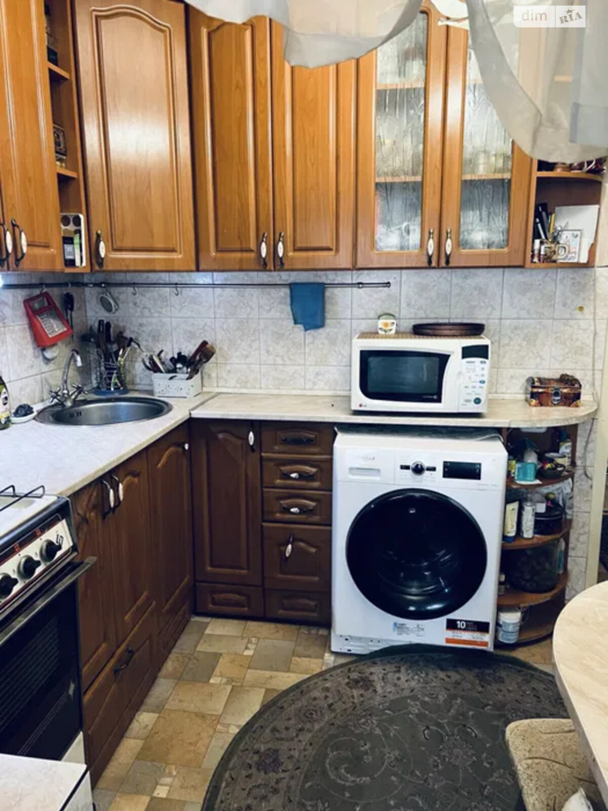 двокімнатна квартира в Києві, район Лісовий Масив, на вул. Мілютенка 16 в довготривалу оренду помісячно фото 1