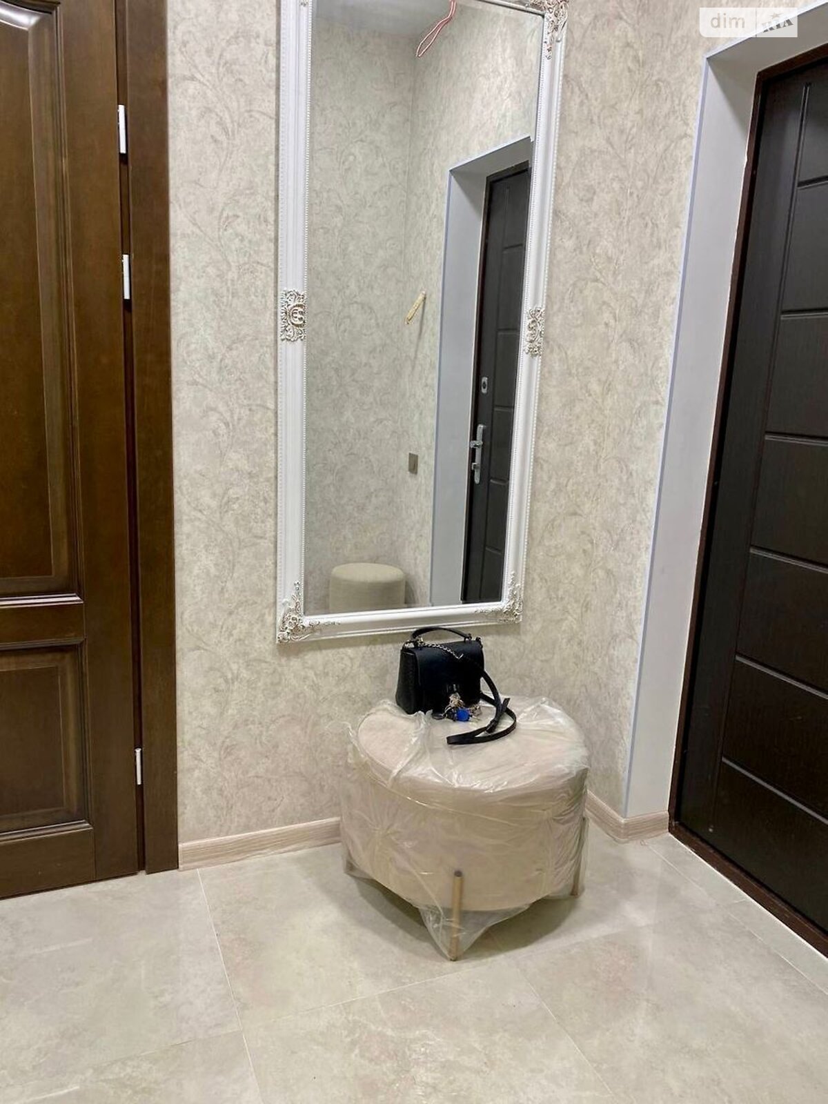 однокімнатна квартира в Києві, район Лівобережний Масив, на вул. Митрополита Андрія Шептицького 24В в довготривалу оренду помісячно фото 1 однокімнатна квартира в Києві, район Лівобережний Масив, на вул. Митрополита Андрія Шептицького 24В в довготривалу оренду помісячно фото 1