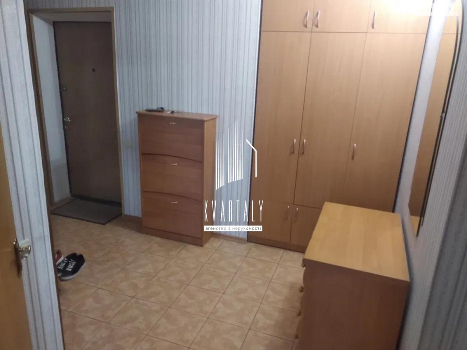 двокімнатна квартира в Києві, район Лівобережний Масив, на вул. Микільсько-Слобідська 4В в довготривалу оренду помісячно фото 1 двокімнатна квартира в Києві, район Лівобережний Масив, на вул. Микільсько-Слобідська 4В в довготривалу оренду помісячно фото 1