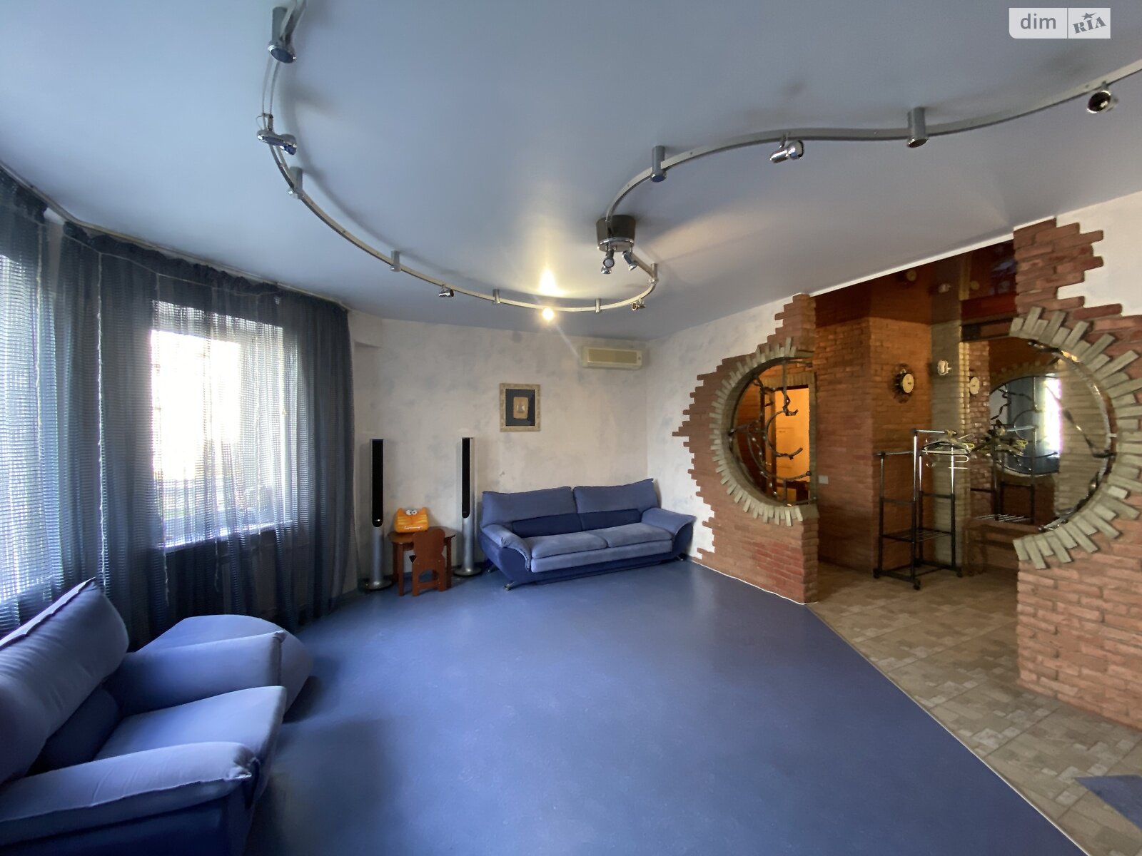 трехкомнатная квартира в Киеве, район Левобережный Масив, на ул. Никольско-Слободская 4В в аренду на долгий срок помесячно фото 1 трехкомнатная квартира в Киеве, район Левобережный Масив, на ул. Никольско-Слободская 4В в аренду на долгий срок помесячно фото 1