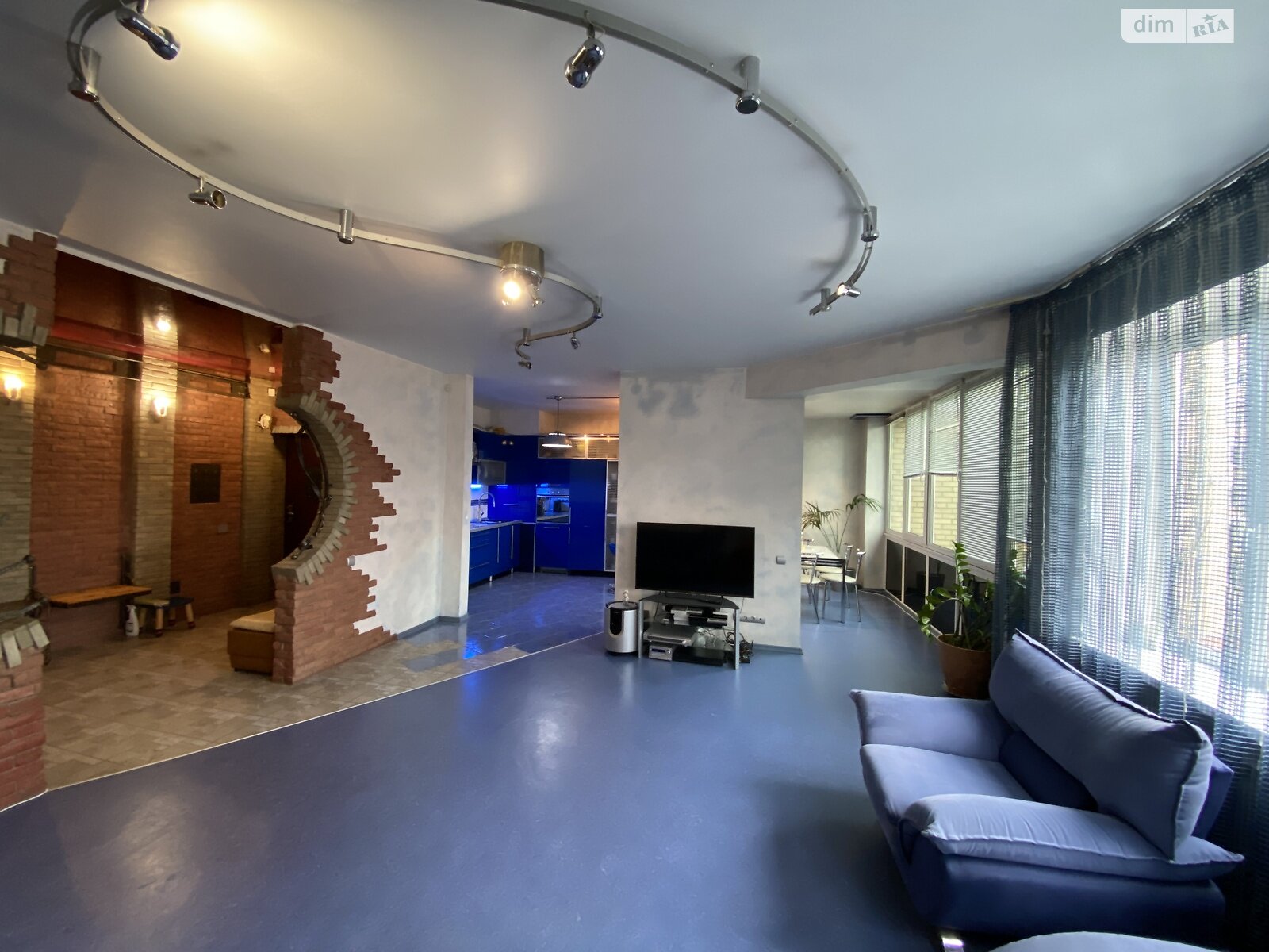 трехкомнатная квартира в Киеве, район Левобережный Масив, на ул. Никольско-Слободская 4В в аренду на долгий срок помесячно фото 1 трехкомнатная квартира в Киеве, район Левобережный Масив, на ул. Никольско-Слободская 4В в аренду на долгий срок помесячно фото 1