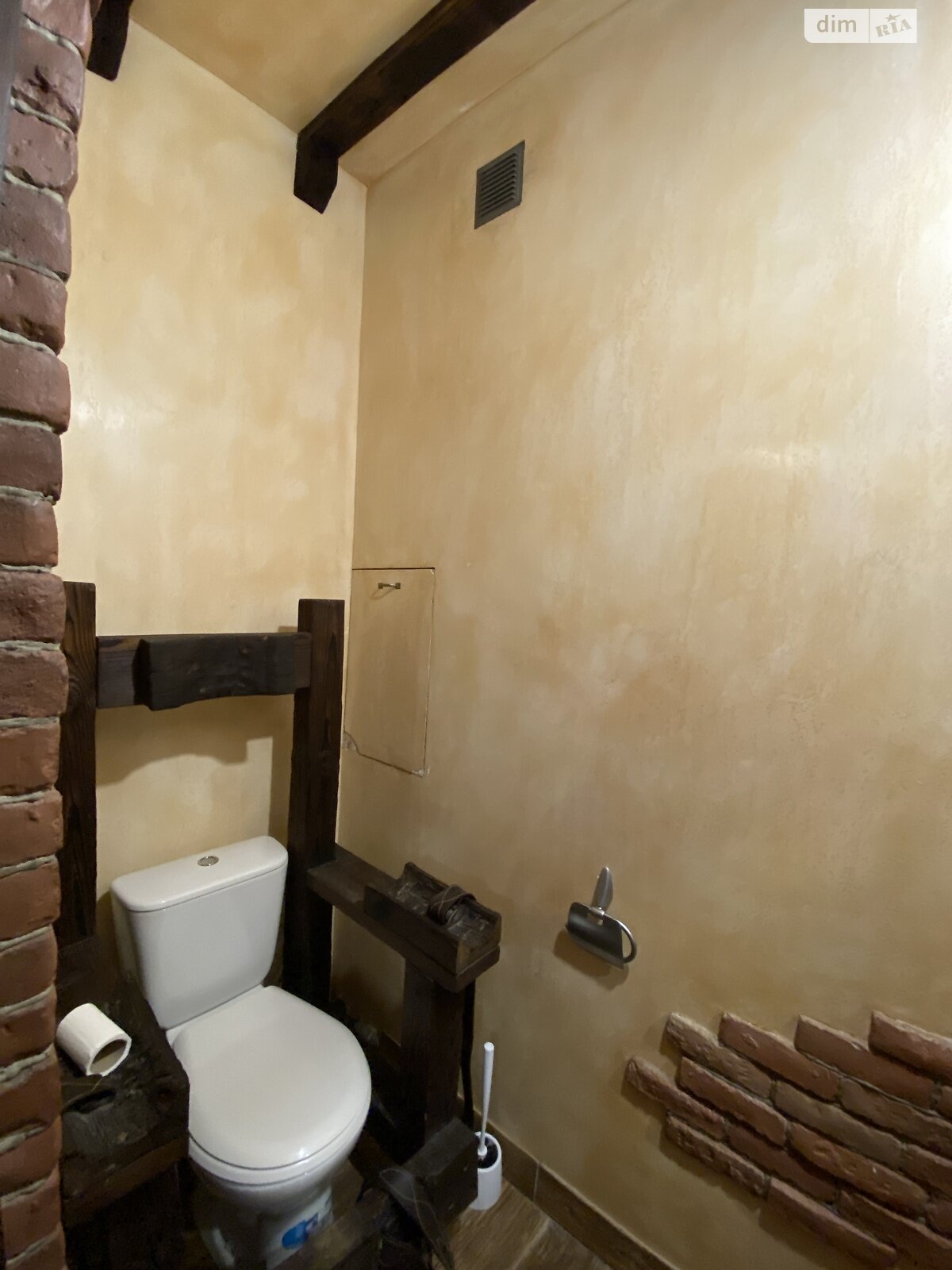 трехкомнатная квартира в Киеве, район Левобережный Масив, на ул. Никольско-Слободская 4В в аренду на долгий срок помесячно фото 1 трехкомнатная квартира в Киеве, район Левобережный Масив, на ул. Никольско-Слободская 4В в аренду на долгий срок помесячно фото 1