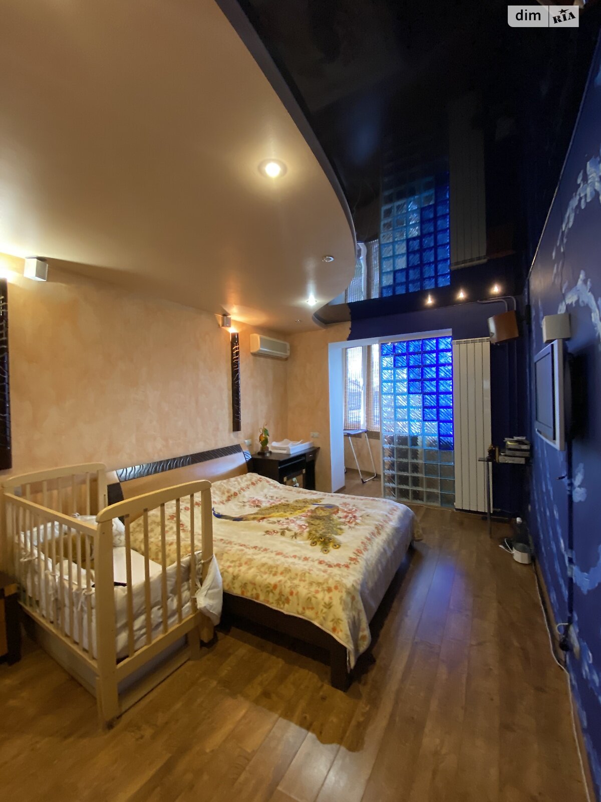 трехкомнатная квартира в Киеве, район Левобережный Масив, на ул. Никольско-Слободская 4В в аренду на долгий срок помесячно фото 1 трехкомнатная квартира в Киеве, район Левобережный Масив, на ул. Никольско-Слободская 4В в аренду на долгий срок помесячно фото 1