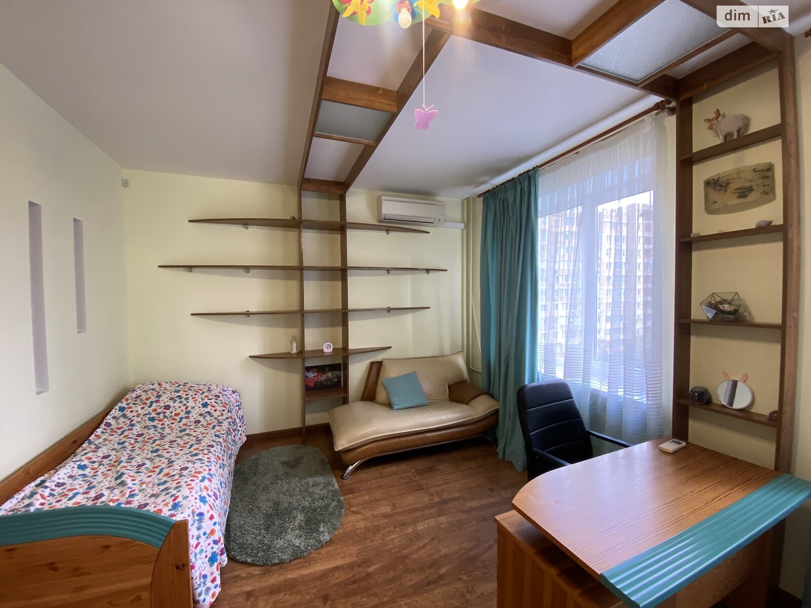 трехкомнатная квартира в Киеве, район Левобережный Масив, на ул. Никольско-Слободская 4В в аренду на долгий срок помесячно фото 1 трехкомнатная квартира в Киеве, район Левобережный Масив, на ул. Никольско-Слободская 4В в аренду на долгий срок помесячно фото 1