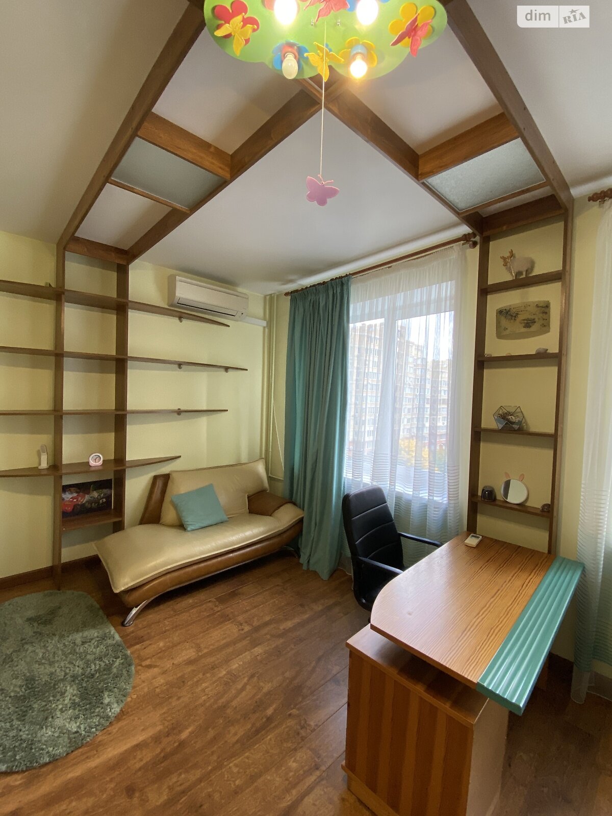 трехкомнатная квартира в Киеве, район Левобережный Масив, на ул. Никольско-Слободская 4В в аренду на долгий срок помесячно фото 1 трехкомнатная квартира в Киеве, район Левобережный Масив, на ул. Никольско-Слободская 4В в аренду на долгий срок помесячно фото 1