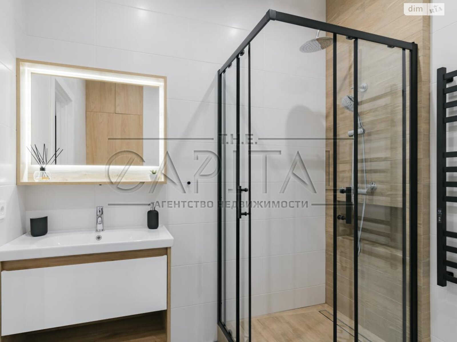 трехкомнатная квартира в Киеве, район Левобережный Масив, на ул. Никольско-Слободская 3А в аренду на долгий срок помесячно фото 1