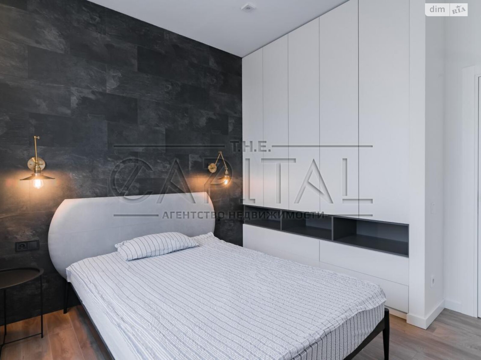 трехкомнатная квартира в Киеве, район Левобережный Масив, на ул. Никольско-Слободская 3А в аренду на долгий срок помесячно фото 1