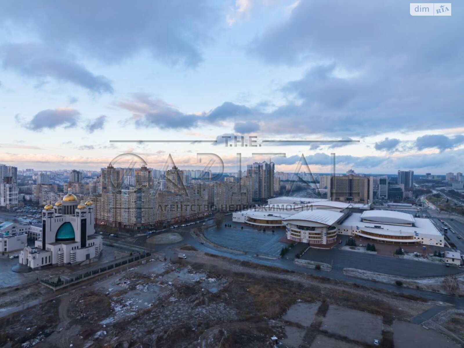 трехкомнатная квартира в Киеве, район Левобережный Масив, на ул. Никольско-Слободская 3А в аренду на долгий срок помесячно фото 1