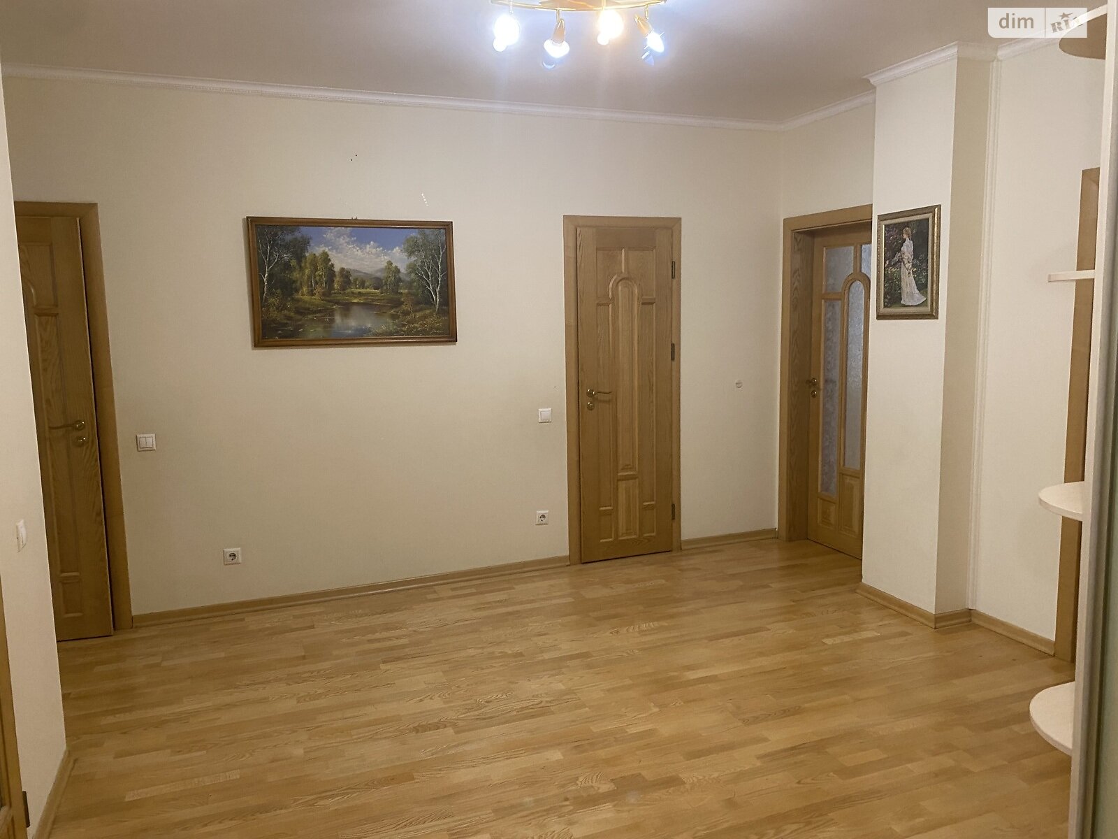 трехкомнатная квартира в Киеве, район Левобережный Масив, на ул. Раисы Окипной 8 в аренду на долгий срок помесячно фото 1 трехкомнатная квартира в Киеве, район Левобережный Масив, на ул. Раисы Окипной 8 в аренду на долгий срок помесячно фото 1