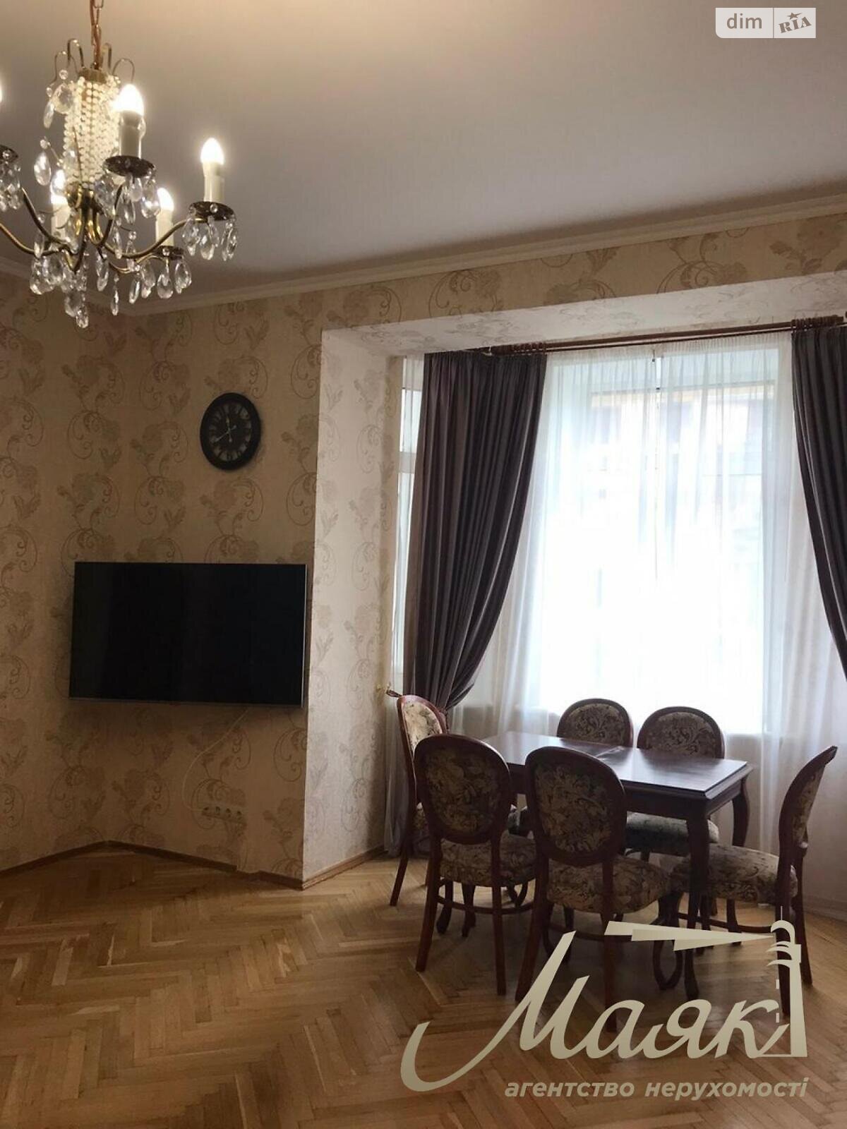 чотирикімнатна квартира в Києві, район Липки, на вул. Академіка Богомольця 9/14 в довготривалу оренду помісячно фото 1 чотирикімнатна квартира в Києві, район Липки, на вул. Академіка Богомольця 9/14 в довготривалу оренду помісячно фото 1