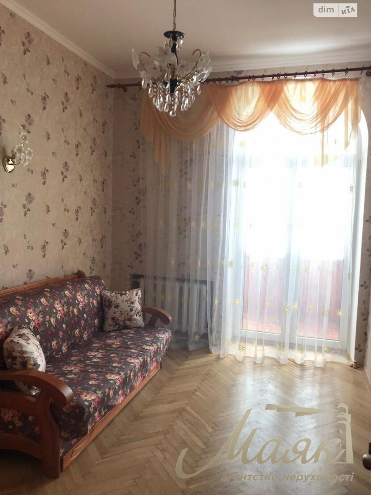 чотирикімнатна квартира в Києві, район Липки, на вул. Академіка Богомольця 9/14 в довготривалу оренду помісячно фото 1 чотирикімнатна квартира в Києві, район Липки, на вул. Академіка Богомольця 9/14 в довготривалу оренду помісячно фото 1