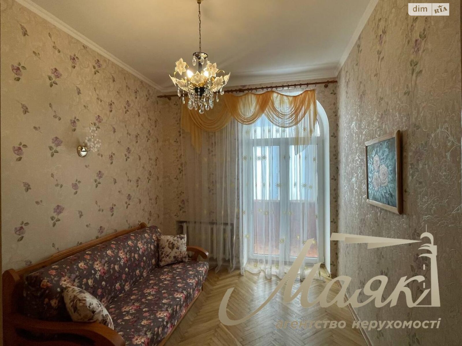 чотирикімнатна квартира в Києві, район Липки, на вул. Академіка Богомольця 9/14 в довготривалу оренду помісячно фото 1 чотирикімнатна квартира в Києві, район Липки, на вул. Академіка Богомольця 9/14 в довготривалу оренду помісячно фото 1