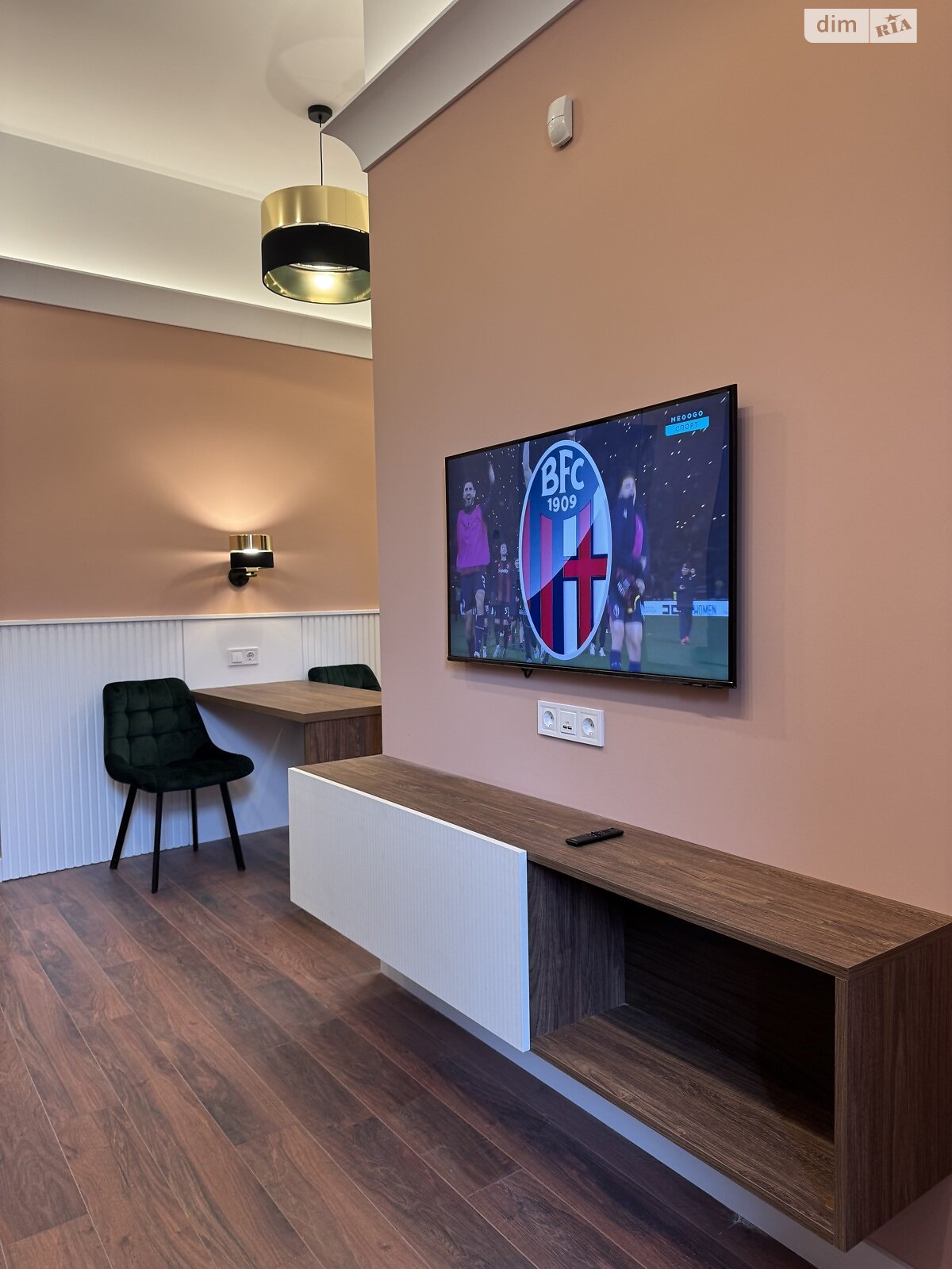 однокомнатная квартира в Киеве, район Липки, на ул. Бассейная 3 в аренду на долгий срок помесячно фото 1 однокомнатная квартира в Киеве, район Липки, на ул. Бассейная 3 в аренду на долгий срок помесячно фото 1