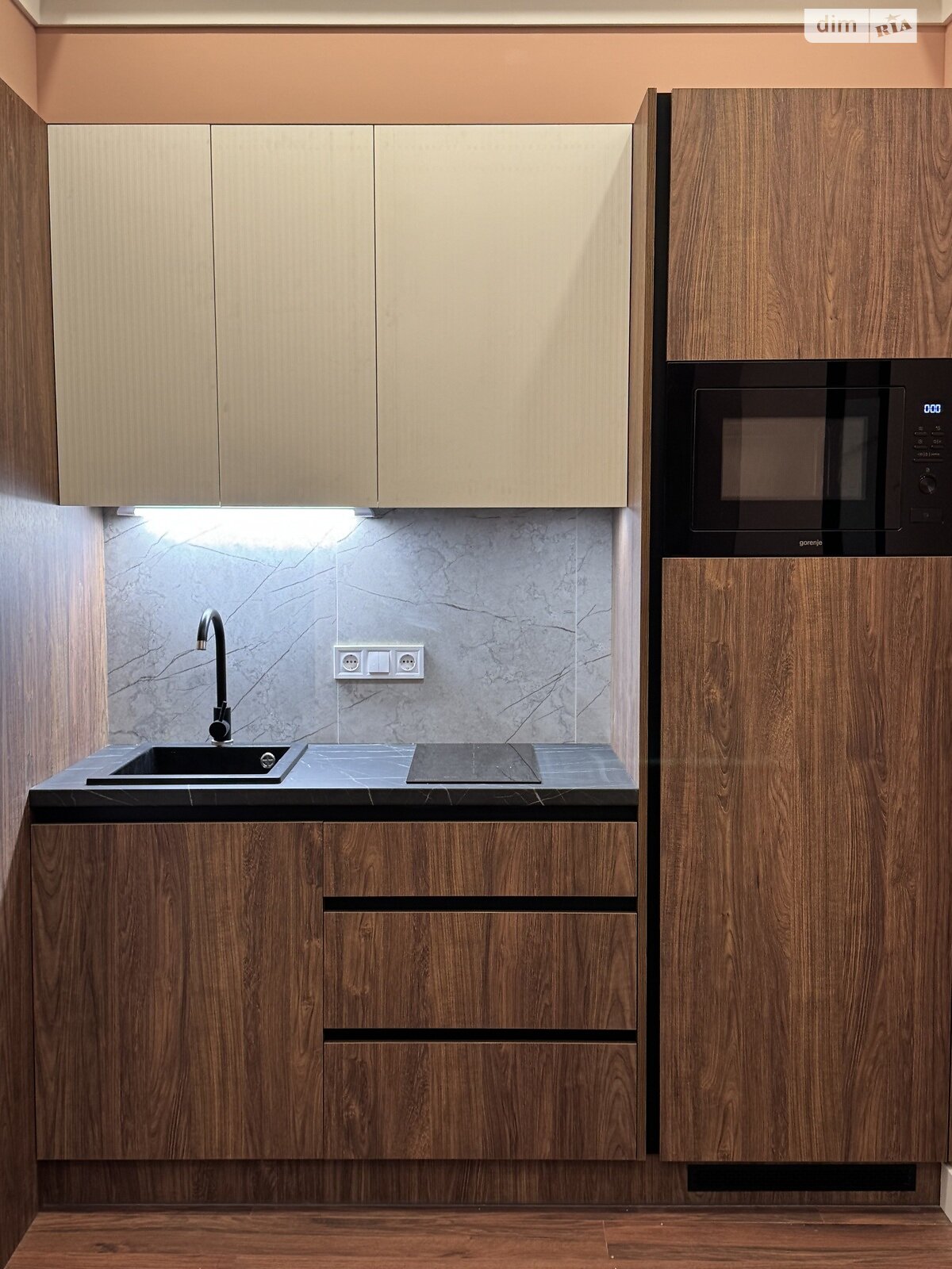 однокомнатная квартира в Киеве, район Липки, на ул. Бассейная 3 в аренду на долгий срок помесячно фото 1 однокомнатная квартира в Киеве, район Липки, на ул. Бассейная 3 в аренду на долгий срок помесячно фото 1