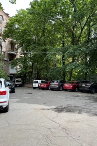 трехкомнатная квартира в Киеве, район Липки, на ул. Заньковецкой 6 в аренду на долгий срок помесячно фото 2