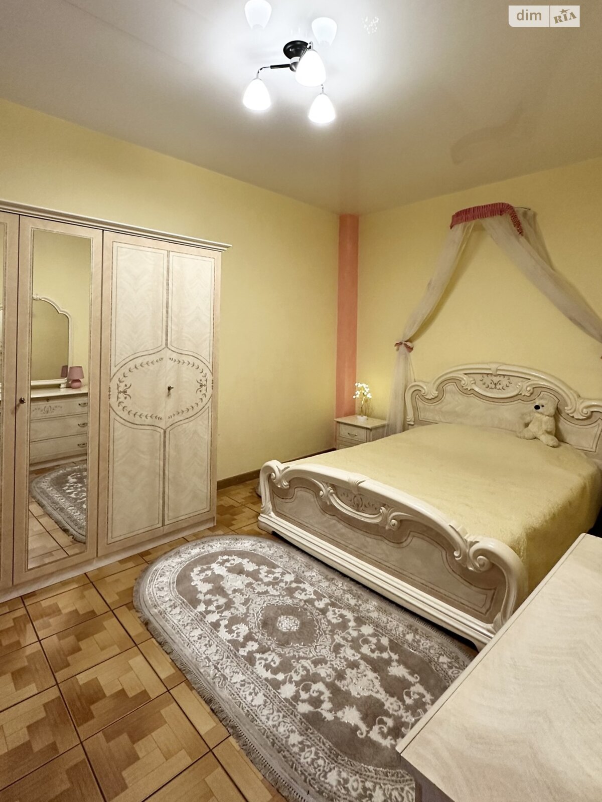 двухкомнатная квартира в Киеве, район Липки, на ул. Круглоуниверситетская 2/1 в аренду на долгий срок помесячно фото 1